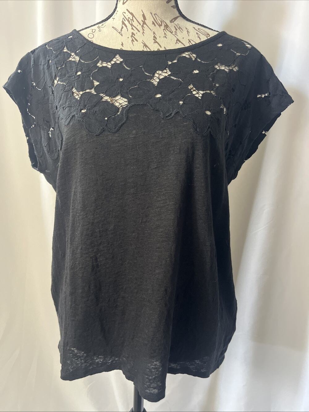 LC Lauren Conrad Women’s Medium Cap Sleeve Lace Linen Blouse Black Top